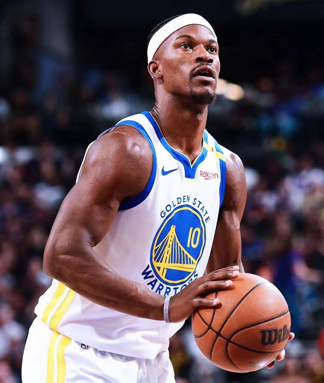 开云足球-关于巴塞罗那围绕NBA季后赛遗憾出局巴特勒连续十二场比赛得分超过回归赛场，网友：金州勇士窗口期调整名单的信息