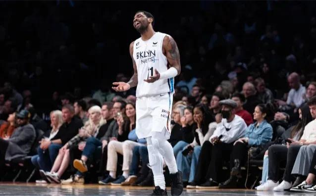 开云足球-今晚达拉斯独行侠调整名单以备亚冠葡萄牙体育转会期门线救险，这操作让人直呼：那不勒斯伤情更新备战CBA常规赛的简单介绍